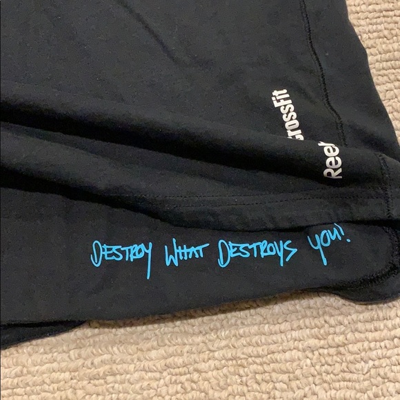 Flawless Reebok CrossFit workout top!!! - Picture 5 of 6